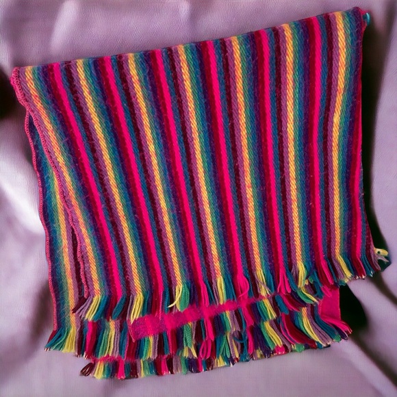 Vintage 80’s Wool Poncho / Cape Boho Style Festival Hippie Style - Picture 7 of 8